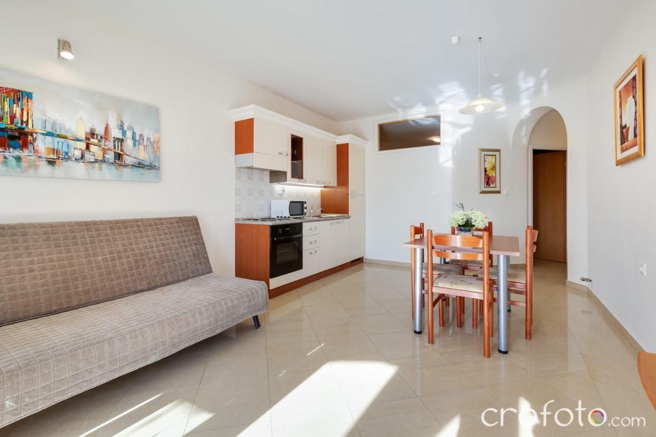 Apartmani Niko Kozino ภายนอก รูปภาพ