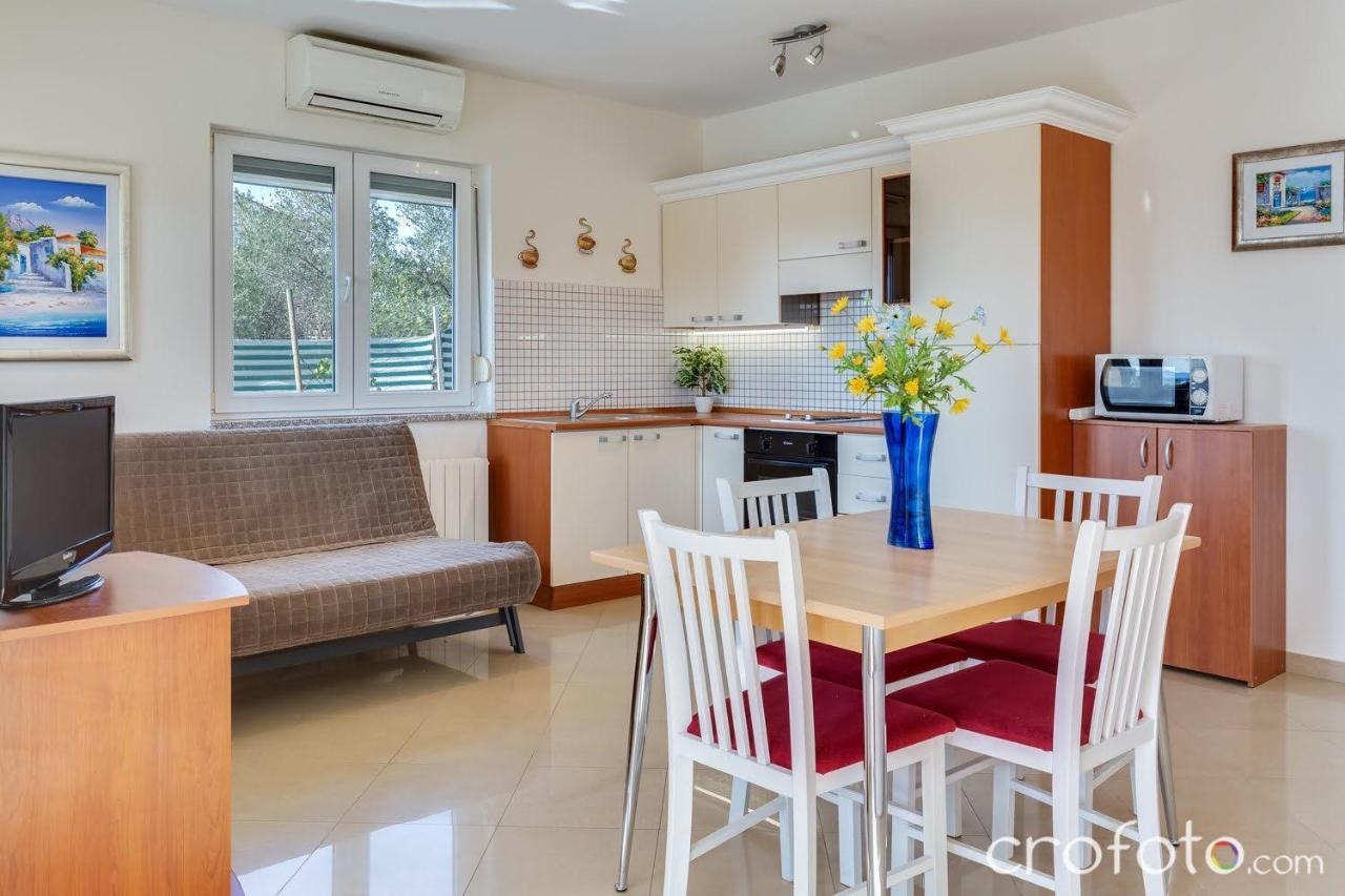 Apartmani Niko Kozino ภายนอก รูปภาพ