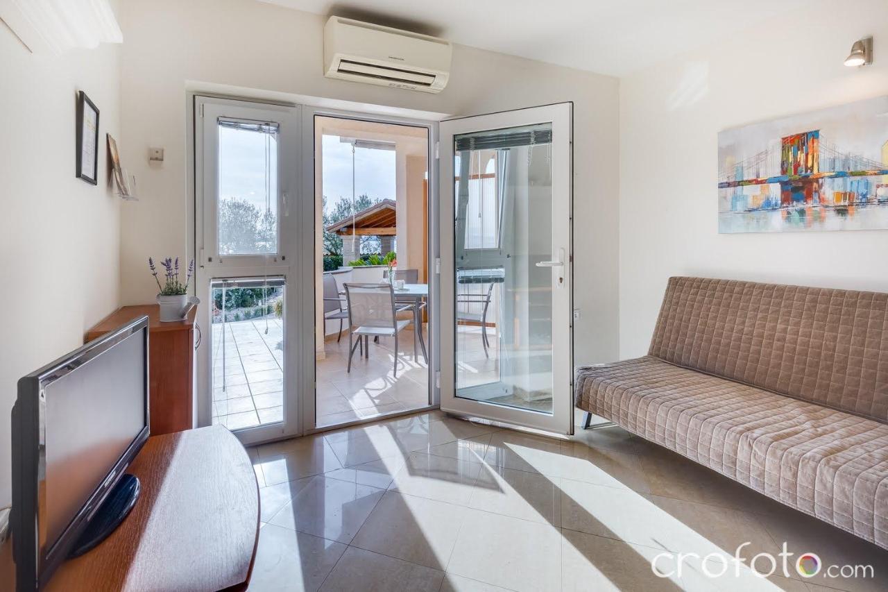Apartmani Niko Kozino ภายนอก รูปภาพ